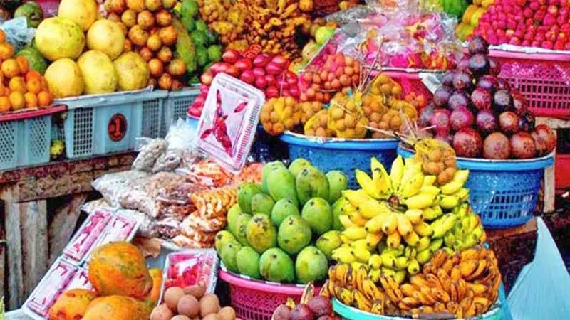 candikuning-fruit-market Candikuning fruit market