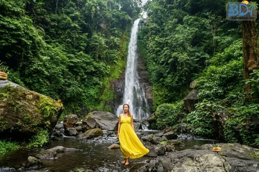 Gitgit waterfall