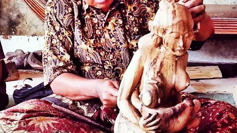 mas-village Kemenuh Village: Traditional Balinese woodcarvings