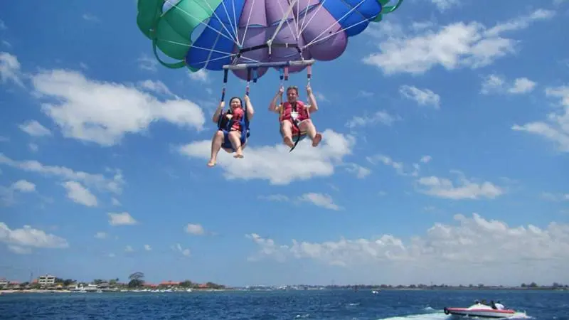parasailing Parasailing