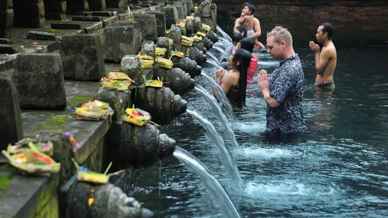 tirta-empul-temple Tirta Empul Temple